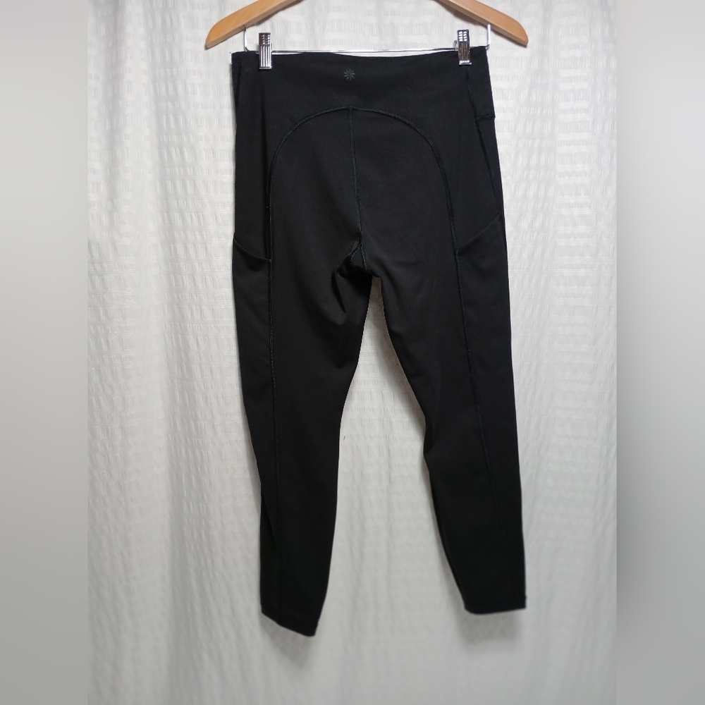 Athleta Ultimate Stash Pocket 7/8 Tights. Size M - Picture 4 of 14